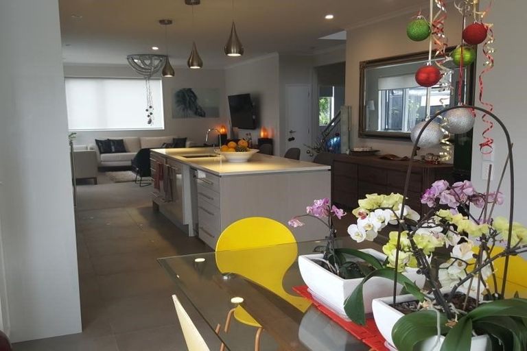 Photo of property in 69 Mackay Drive, Greenhithe, Auckland, 0632