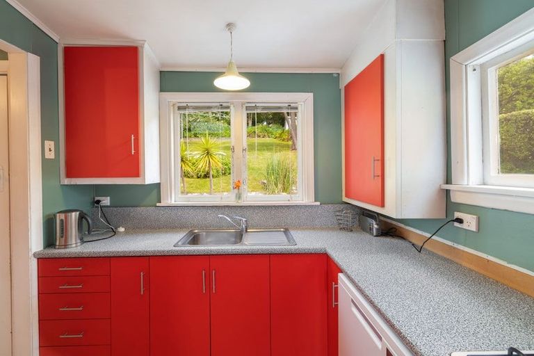 Photo of property in 36 Merlincote Crescent, Governors Bay, Lyttelton, 8971