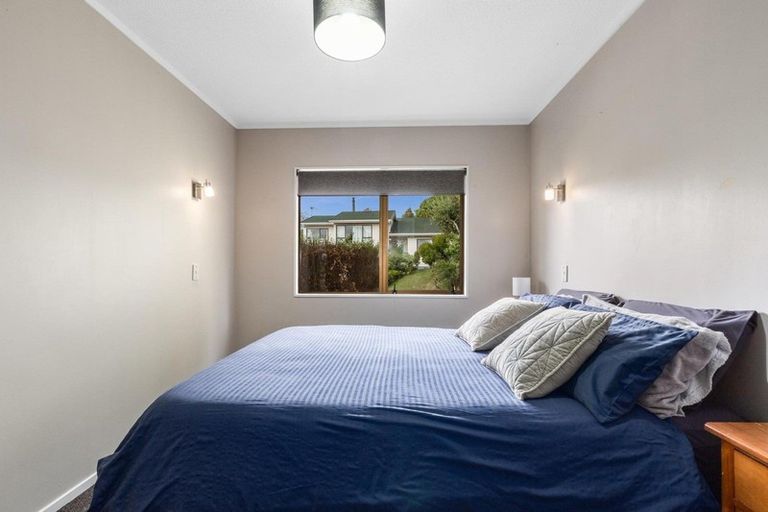 Photo of property in 11 Picketboat Lane, Whitby, Porirua, 5024