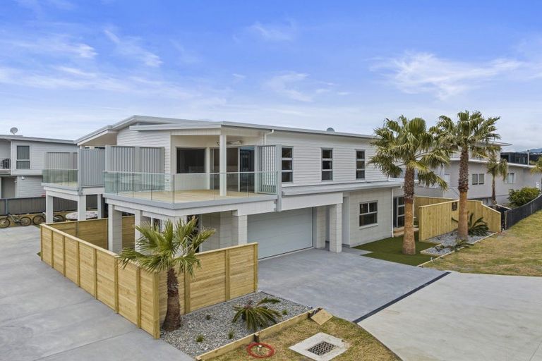 Photo of property in 124 Ranfurly Road, Whangamata, 3620