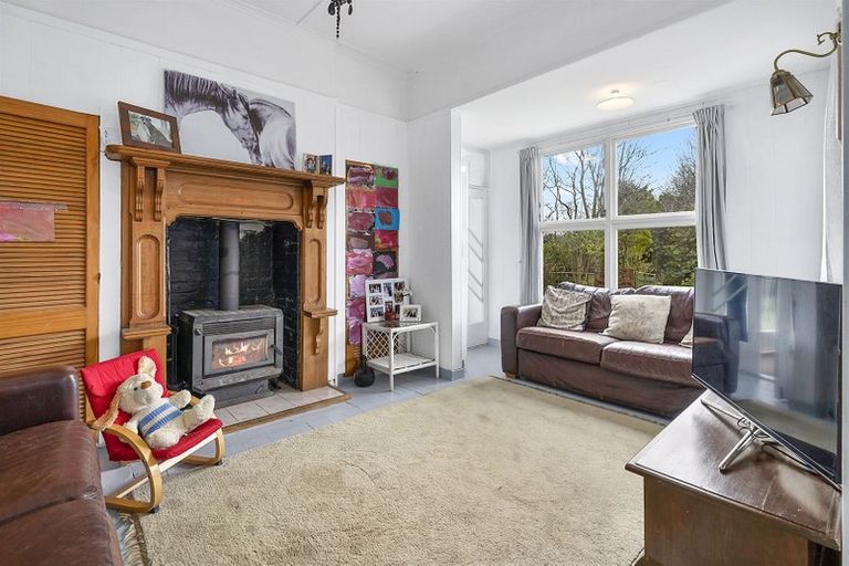 Photo of property in 71 Stanly Street, Eketahuna, 4900