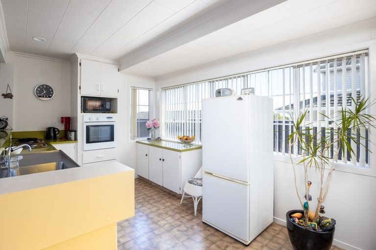 Photo of property in 46a Paynters Avenue, Strandon, New Plymouth, 4312