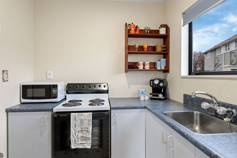 Photo of property in 20a Tiora Place, Upper Riccarton, Christchurch, 8041