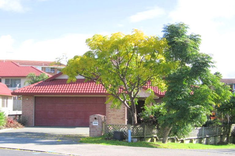 Photo of property in 2/40 Esther Place, Red Beach, 0932