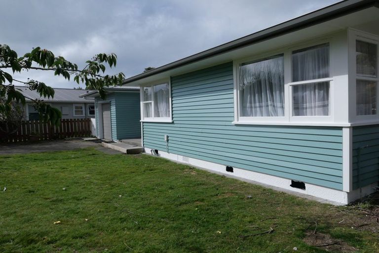 Photo of property in 47 Te Kupe Road, Paraparaumu Beach, Paraparaumu, 5032