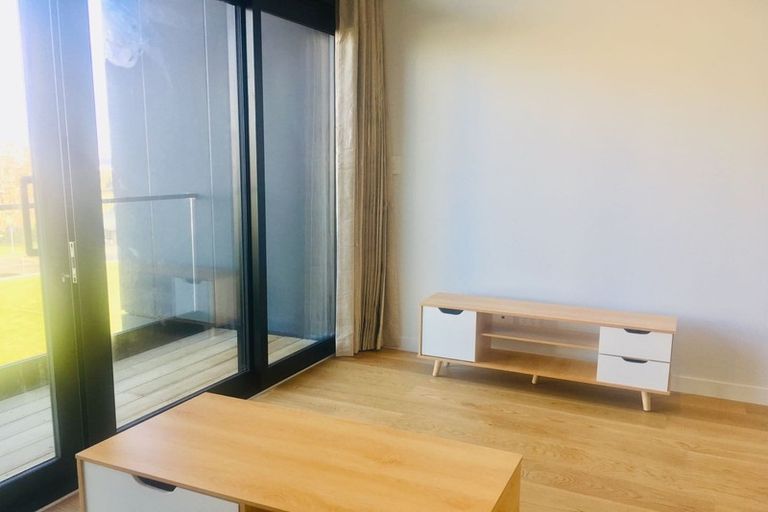 Photo of property in Frank Sargeson Apts, 206/80 Anzac Street, Takapuna, Auckland, 0622