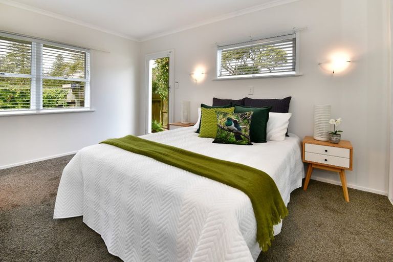 Photo of property in 12 Forest Glen, Orewa, 0931