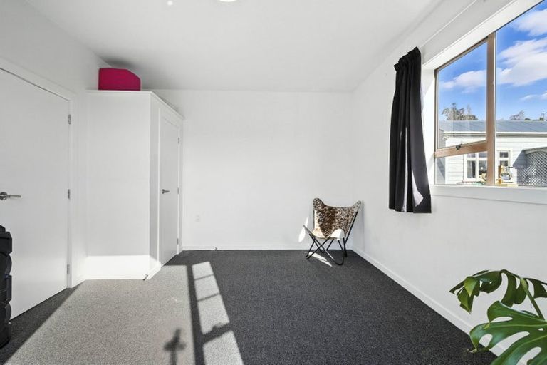 Photo of property in 100 Main South Road, Green Island, Dunedin, 9018