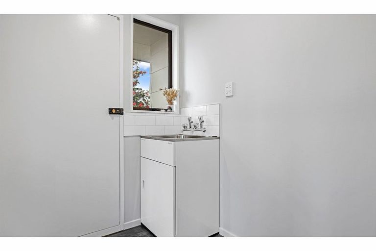 Photo of property in 2/28 Neill Street, Hornby, Christchurch, 8042