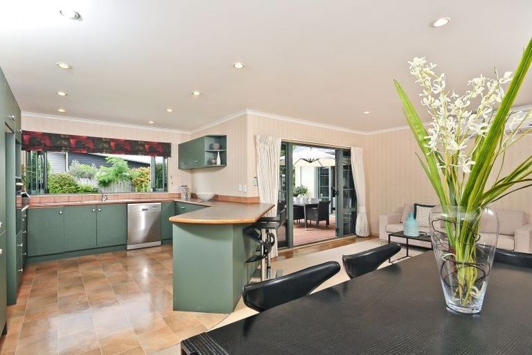 Photo of property in 46 Cairns Crescent, Rototuna, Hamilton, 3210