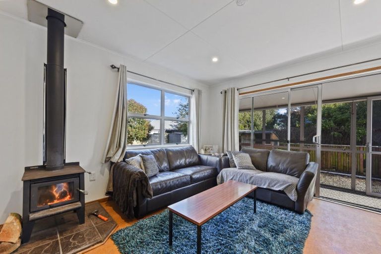 Photo of property in 2/103 Parkers Road, Tahunanui, Nelson, 7011