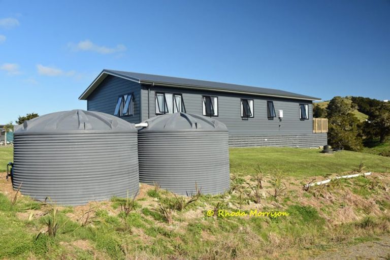 Photo of property in 12 Arahanga Road, Paparoa, 0571