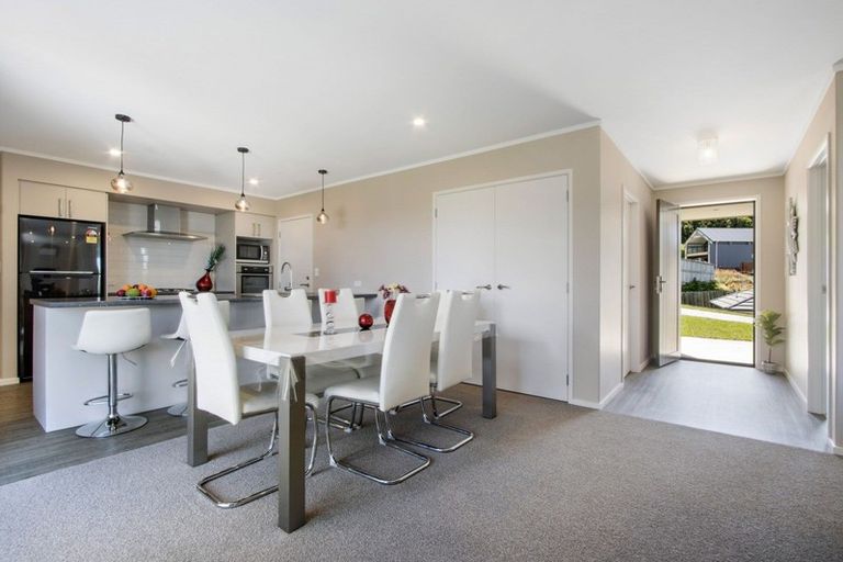 Photo of property in 3 Lakeside Terrace, Omokoroa, 3114