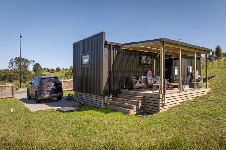 Photo of property in 11 Omahina Street, Raglan, 3225