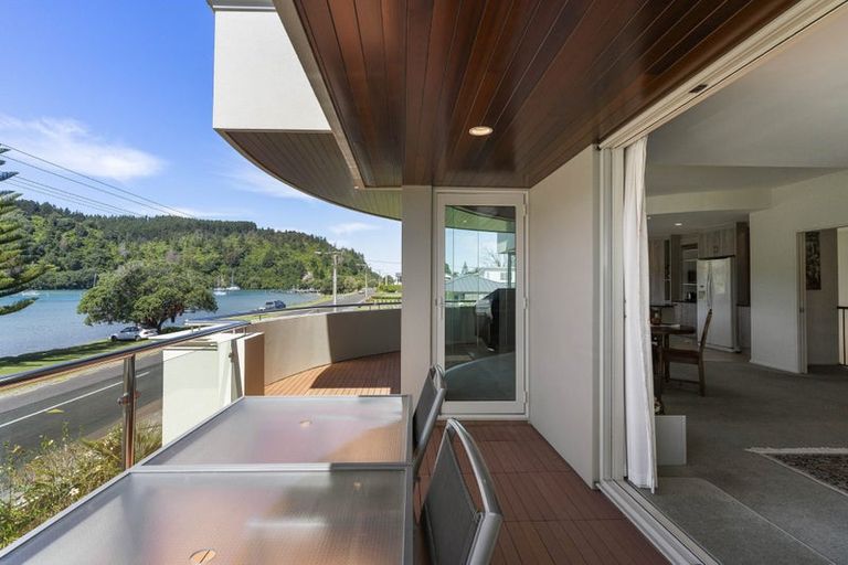 Photo of property in 301 Beach Road, Whangamata, 3620