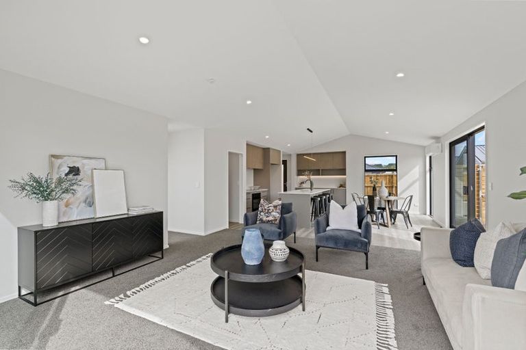 Photo of property in 10 Eccles Place, Halswell, Christchurch, 8025