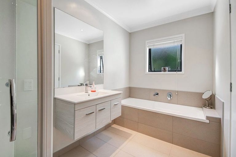 Photo of property in 30 Cape Cod Drive, Gulf Harbour, Whangaparaoa, 0930