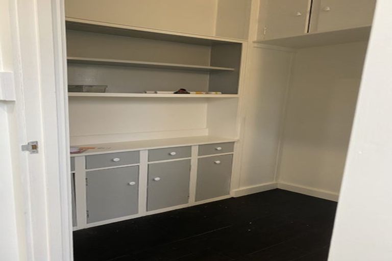 Photo of property in 18 Shoal Bay Road, Devonport, Auckland, 0624