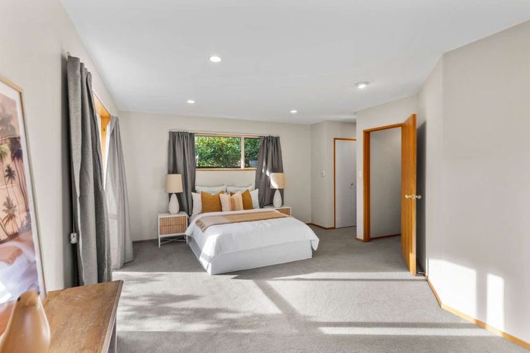 Photo of property in 5 Lowry Avenue, Redwood, Christchurch, 8051