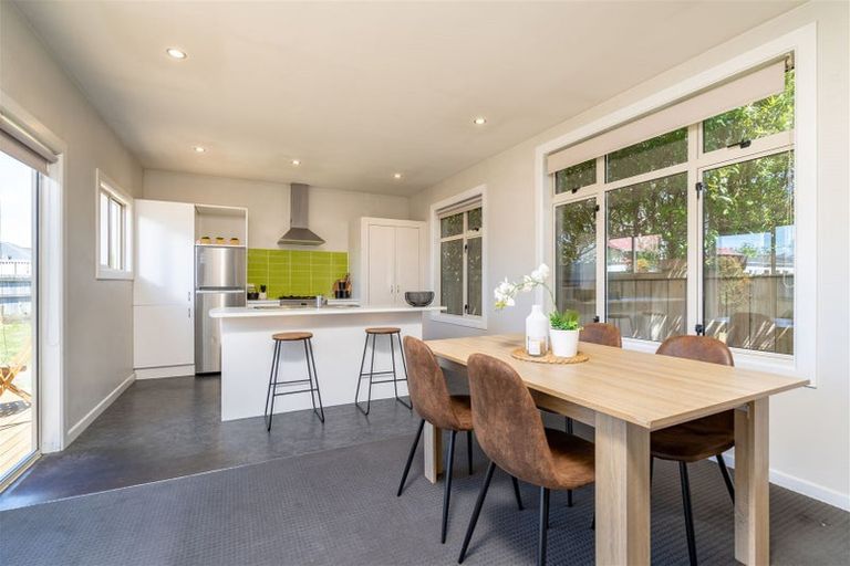 Photo of property in 69 Hargest Crescent, Saint Clair, Dunedin, 9012