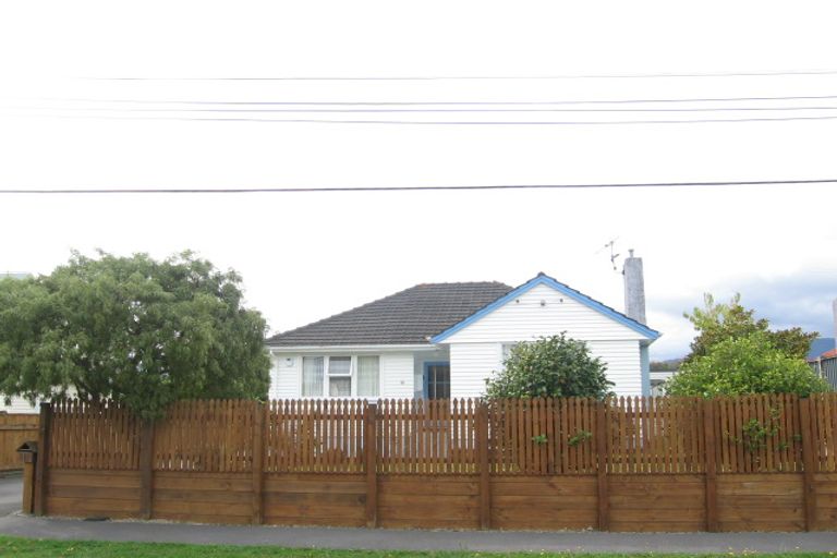 Photo of property in 15 Massey Street, Elderslea, Upper Hutt, 5018