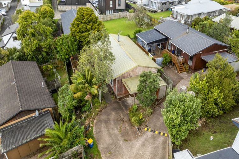 Photo of property in 6/70a Woodglen Road, Glen Eden, Auckland, 0602