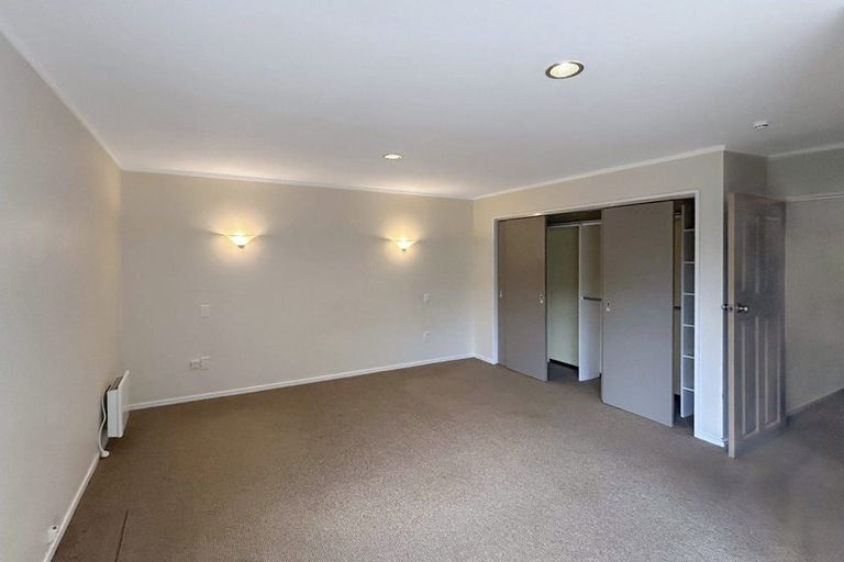 Photo of property in 1a Tui Crescent, Waikanae, 5036