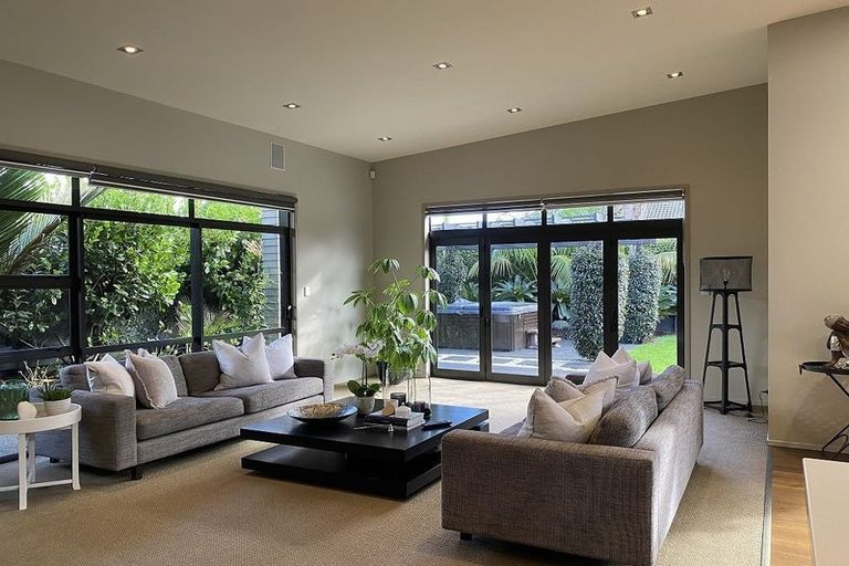 Photo of property in 35 Bellbird Rise, Pyes Pa, Tauranga, 3112