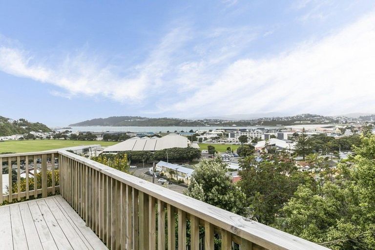 Photo of property in 2 Naughton Terrace, Kilbirnie, Wellington, 6022