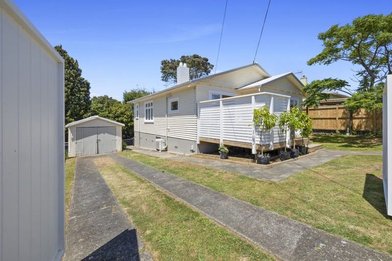 Photo of property in 22 Ngaio Street, Strandon, New Plymouth, 4312