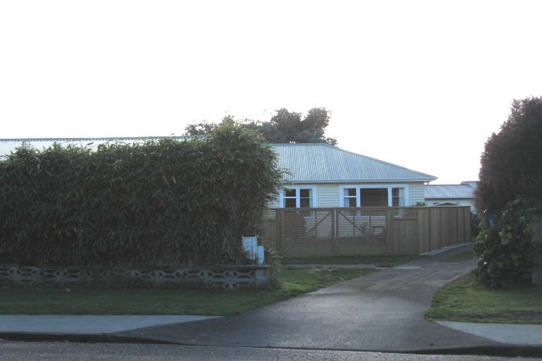 Photo of property in 82a Alexander Road, Raumati Beach, Paraparaumu, 5032