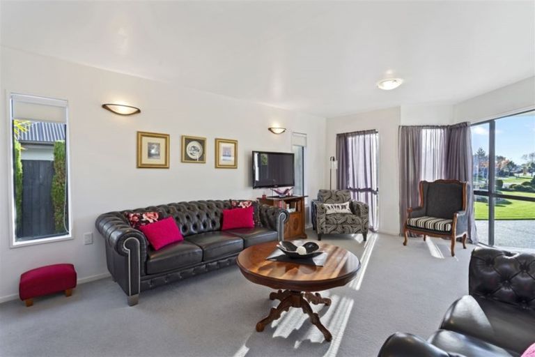 Photo of property in 22 Styx River Place, Spencerville, Christchurch, 8083