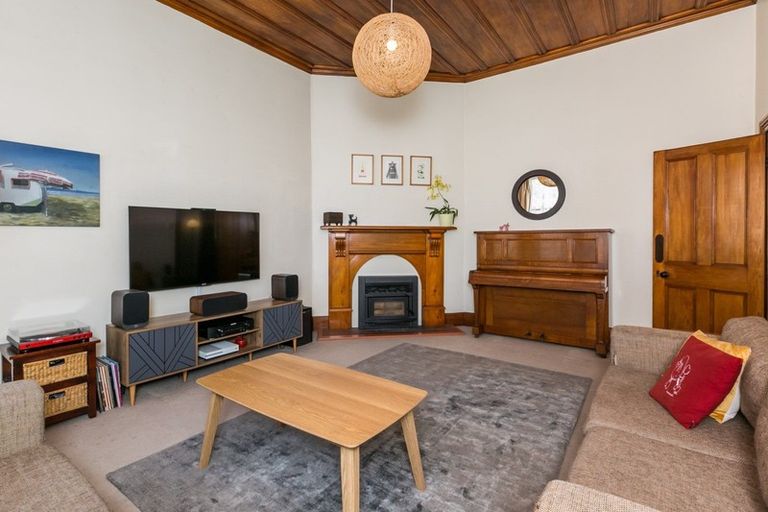 Photo of property in 10 Thistle Street, Napier South, Napier, 4110