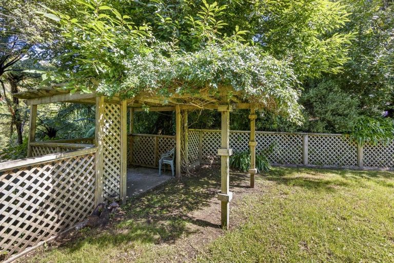 Photo of property in 38 Saxton Road, Upper Vogeltown, New Plymouth, 4371