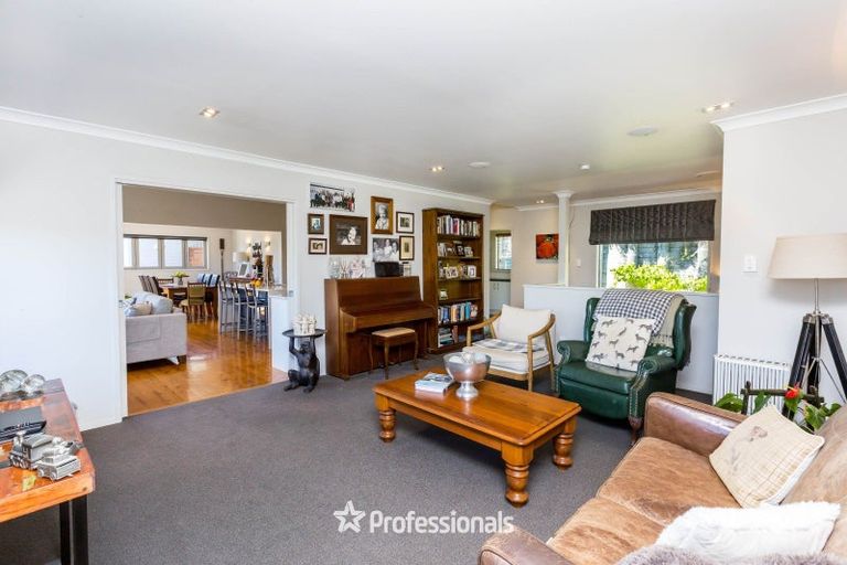 Photo of property in 39 Sylvan Way, Silverstream, Upper Hutt, 5019