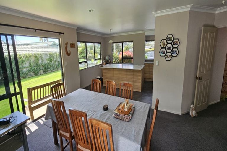 Photo of property in 19 Donnington Place, Bethlehem, Tauranga, 3110