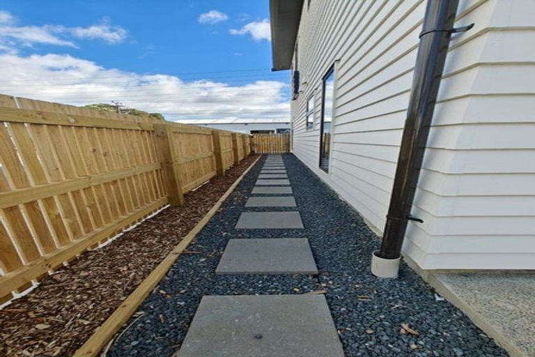 Photo of property in 150a Mcleod Road, Te Atatu South, Auckland, 0610