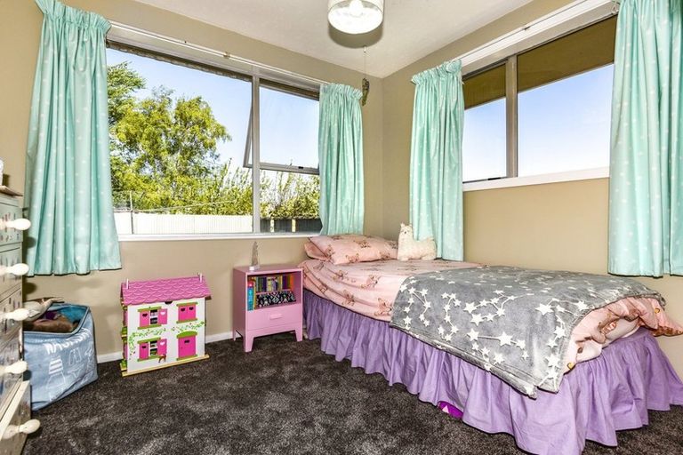 Photo of property in 30 Shetland Street, Woolston, Christchurch, 8062