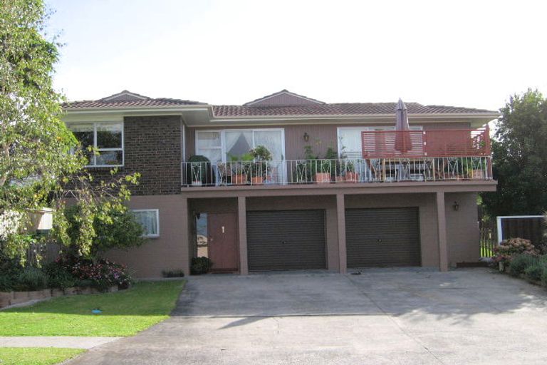 Photo of property in 11 Luton Avenue, Sunnyhills, Auckland, 2010