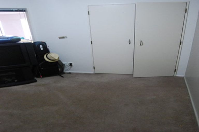 Photo of property in St Peters Apartments, 8c/192 Willis Street, Te Aro, Wellington, 6011