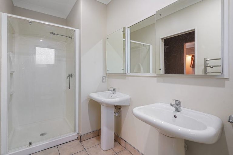 Photo of property in 70 Rowse Street, Rangiora, 7400