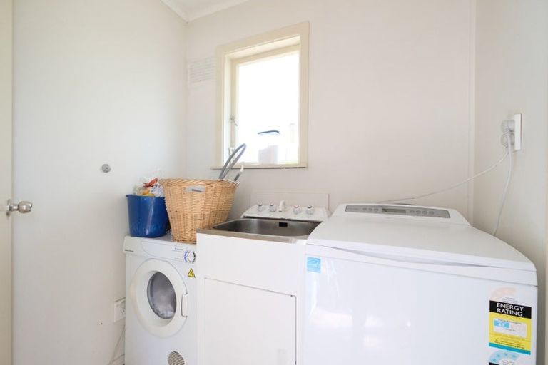 Photo of property in 12 Nield Road, Manurewa, Auckland, 2102