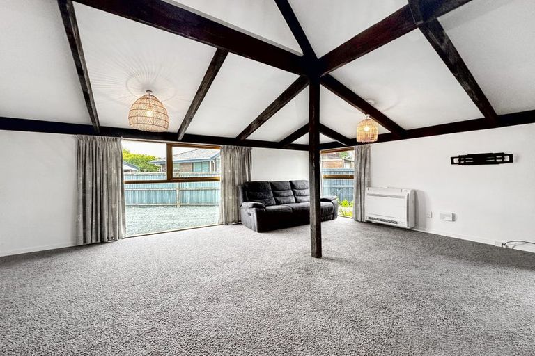 Photo of property in 351 Sawyers Arms Road, Harewood, Christchurch, 8051