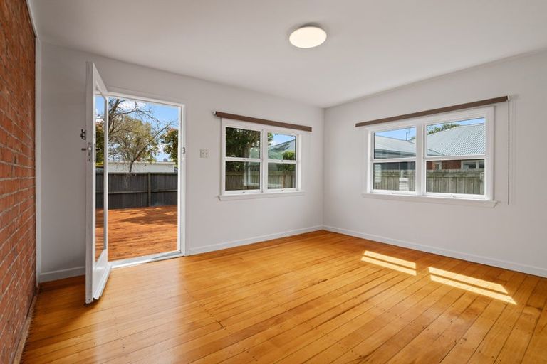 Photo of property in 12 Buchanans Road, Sockburn, Christchurch, 8042