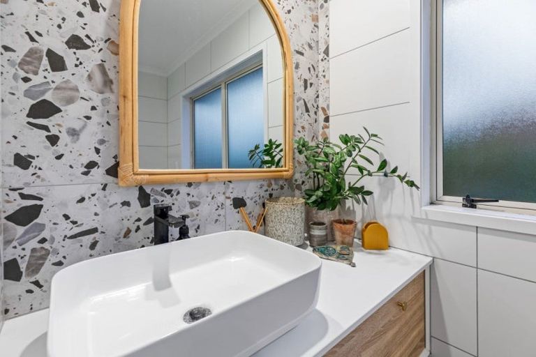 Photo of property in 38 Plateau Heights, Mount Maunganui, 3116