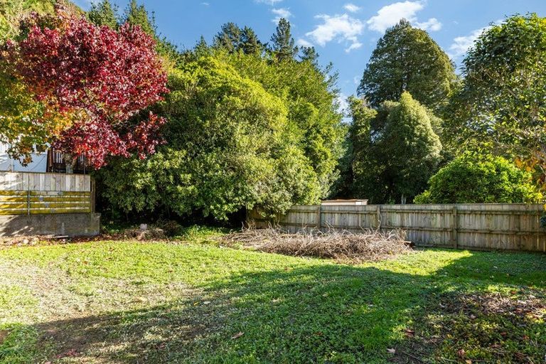 Photo of property in 106 Hine Road, Wainuiomata, Lower Hutt, 5014