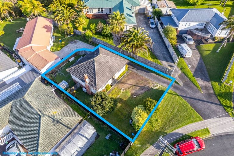 Photo of property in 29 Beaubank Road, Kelston, Auckland, 0602