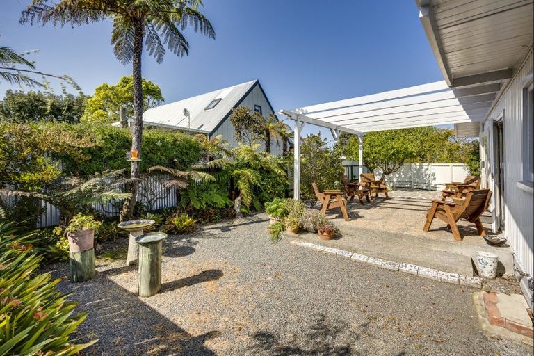 Photo of property in 36 Airini Road, Waimarama, Havelock North, 4294