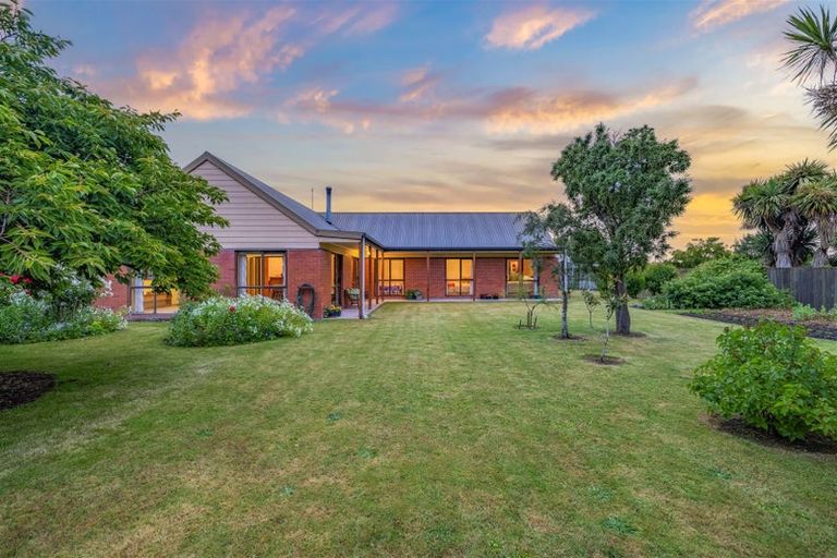 Photo of property in 18 Nepal Place, Burnside, Christchurch, 8053