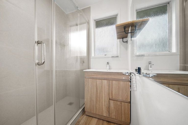 Photo of property in 29 Gladys Avenue, Glenfield, Auckland, 0629